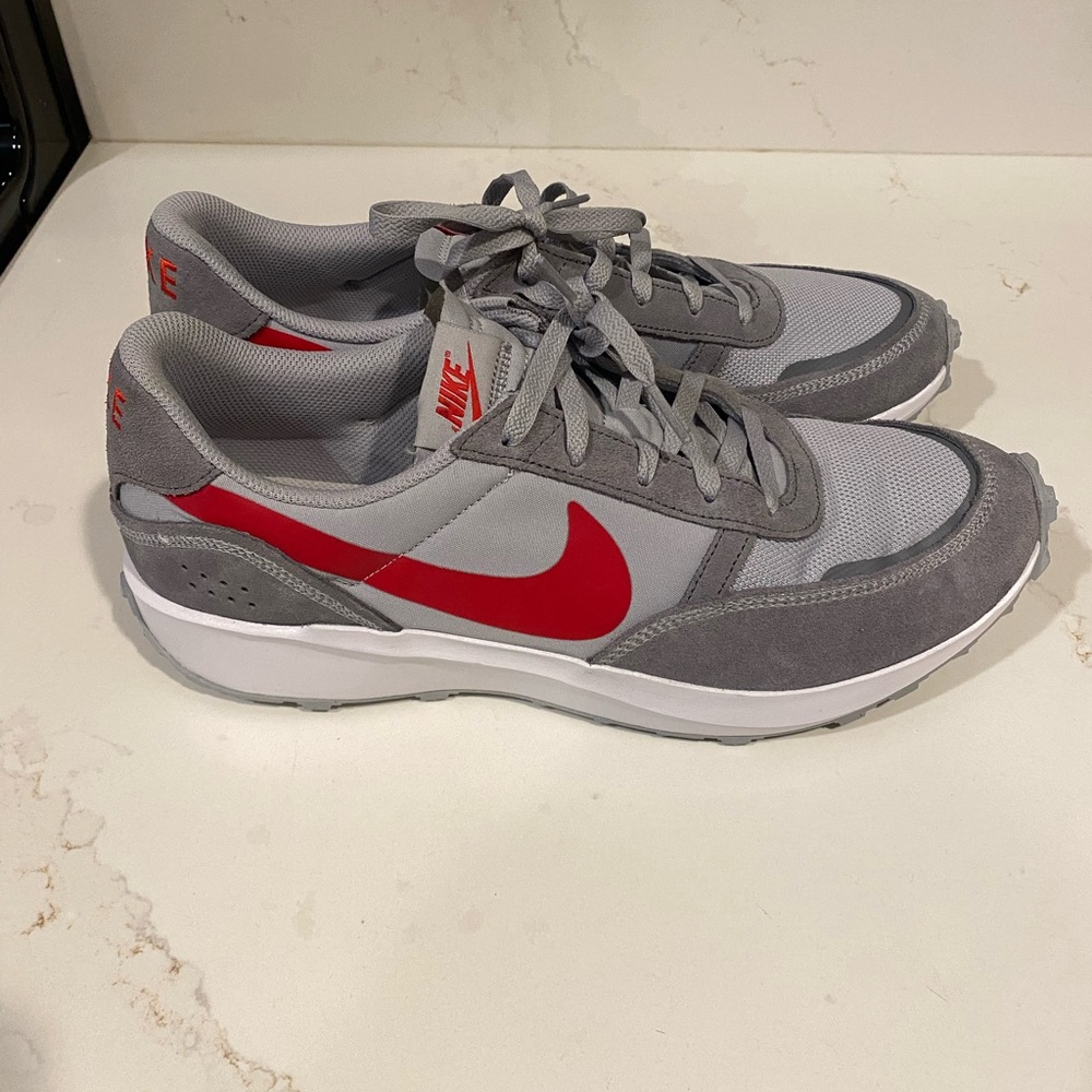 Nike Men's Gray and Red Athletic Sneakers